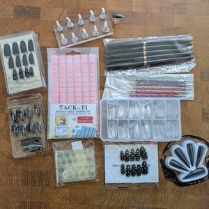 Nail Art Tool Set with Tips and Accessories